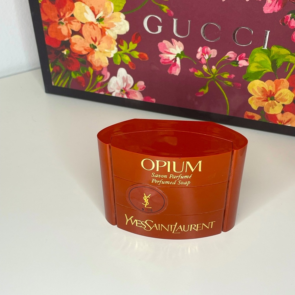 Opium | Yves Saint Laurent | Bar Soap Dish